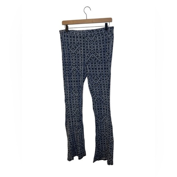 Aeropostale blue printed flare pants - Picture 1 of 3